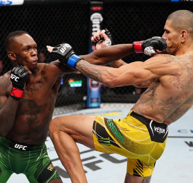 아데산야페레이라