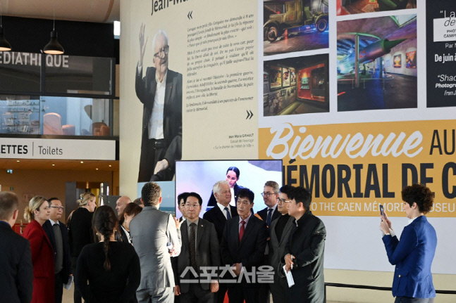 [포토 인천] 유정복 인천시장, ‘프랑스’서 제2의 인천상륙작전 “시동”