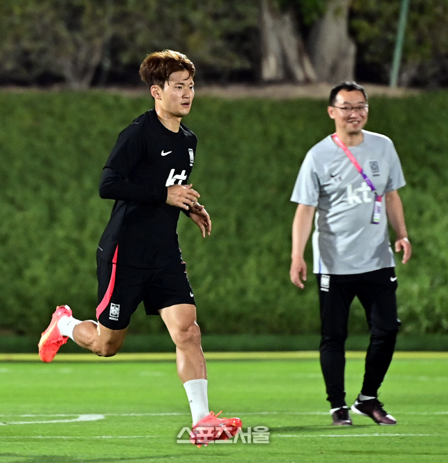 [포토] 재활 훈련하는 김진수