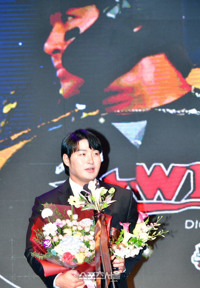 역사 새로 쓴 박병호 "은퇴하기 전 한 번 더 홈런왕…나 다음은 이재원"[SS인터뷰]