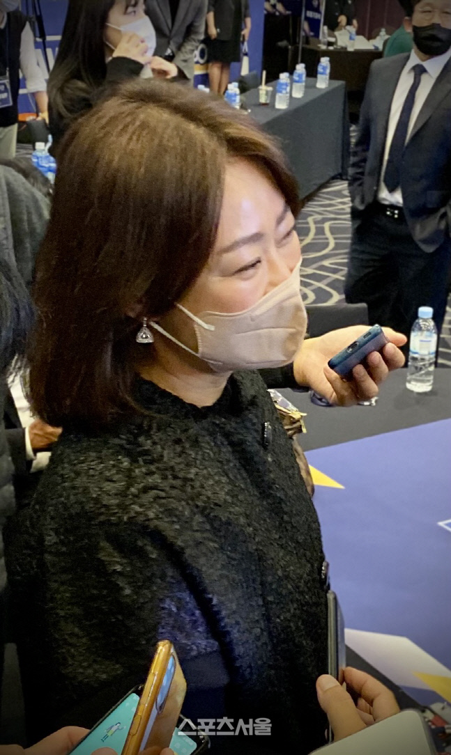 이종범-이정후 '부자 MVP' 30년 뒷바라지..."우리 아들이 최고죠" [SS 인터뷰]