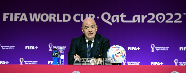 [포토] 인판티노 FIFA 회장 기자회견