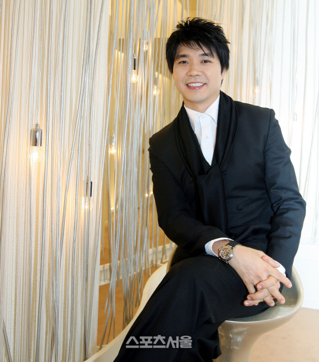 박수홍 친형 부부, 첫 재판서 혐의 대부분 부인 "변호사 선임비만 인정"