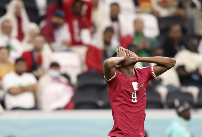 (SP)QATAR-AL KHOR-2022 WORLD CUP-GROUP A-QAT VS ECU
