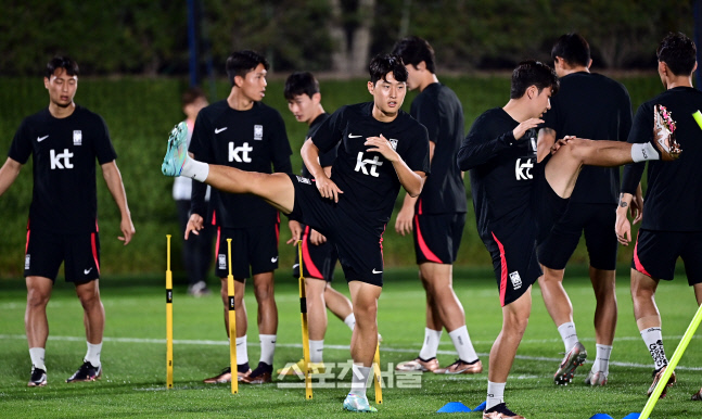 [포토] 이강인 \'유연하게\'