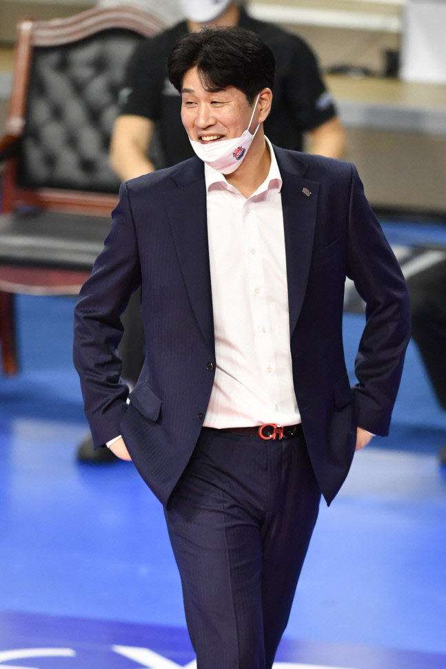 박정아 '선발 제외'...김종민 감독 "컨디션 조절 필요해"[현장인터뷰]