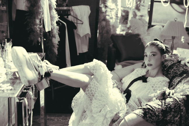 보아 '포기브 미', 아이튠즈 톱 앨범 차트 11개 지역 1위