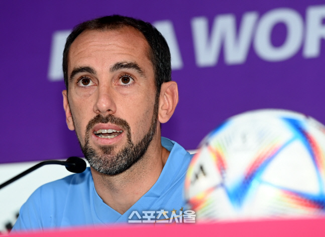 [포토] 기자회견하는 우루과이 고딘