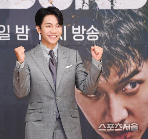 이승기, 소속사 분쟁 중 빛나는 프로의식…'집사부일체2' 예정대로[공식]