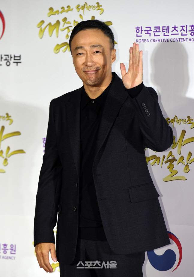 [포토]이성민, 대중문화예술상 국무총리표창 수상
