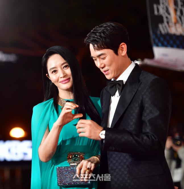 유연석과 하트그린 김혜수[포토]