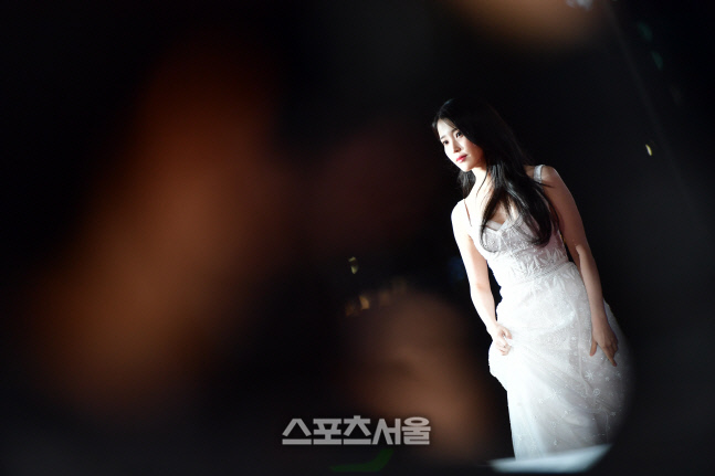 빛나는 밤 함께' 아이유[포토]