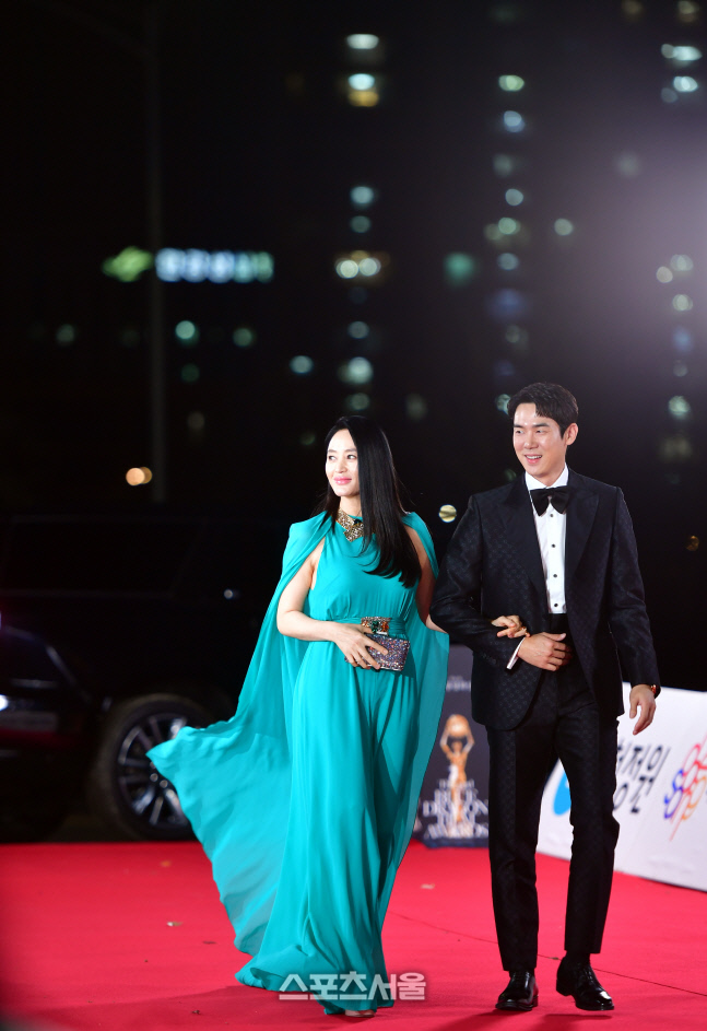 여유넘치는 청룡의 연인, 김혜수와 유연석[포토]