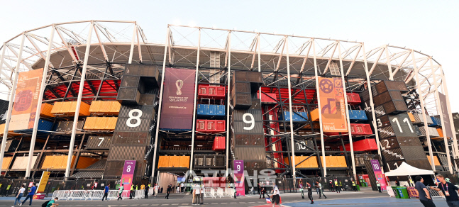 [포토] 콘테이너로 만들어진 스타디움 974