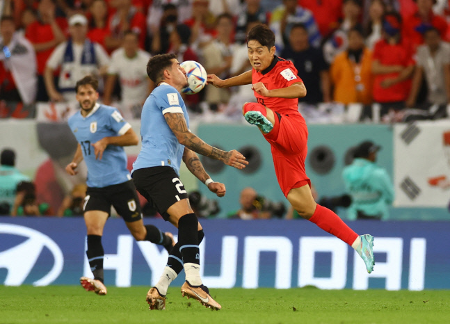 SOCCER-WORLDCUP-URY-KOR/REPORT