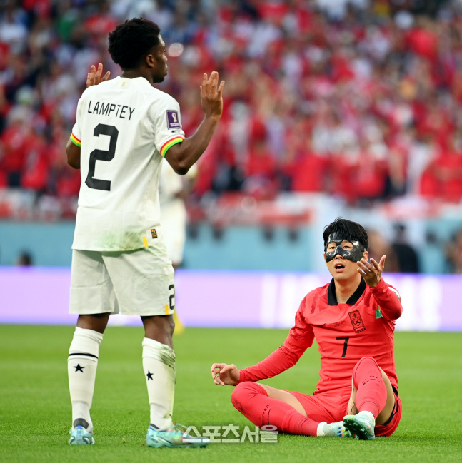 [포토] 손흥민 '사과해'