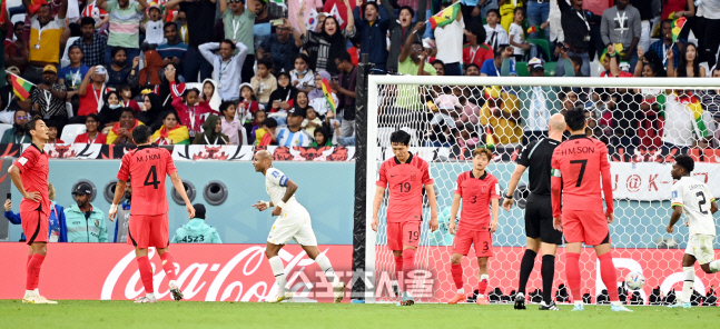 [포토] 허탈해 하는 대표팀