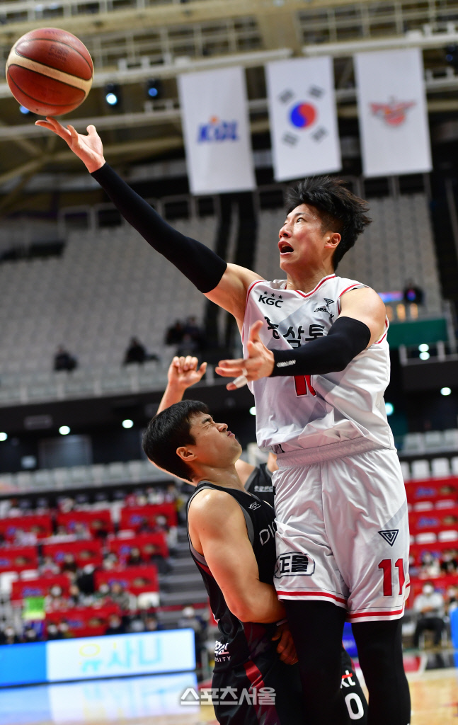 과감한 레이업슛, 양희종[포토]