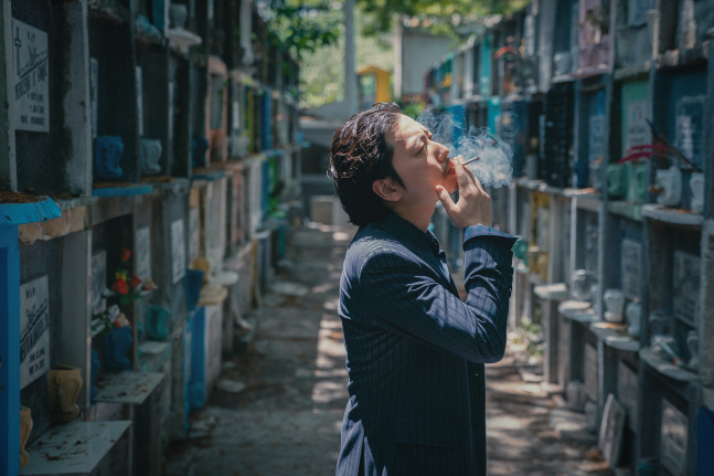 Big Bet Promotional Still 2