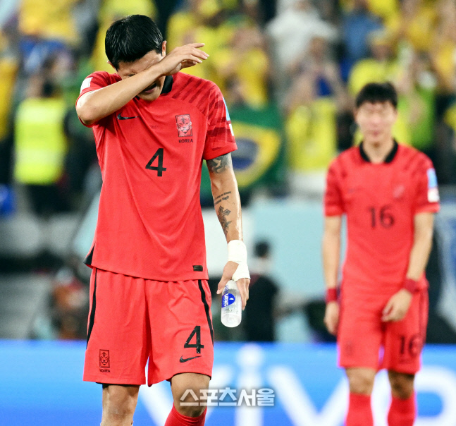 [포토] 김민재 \'아쉬움에 눈물 글썽\'