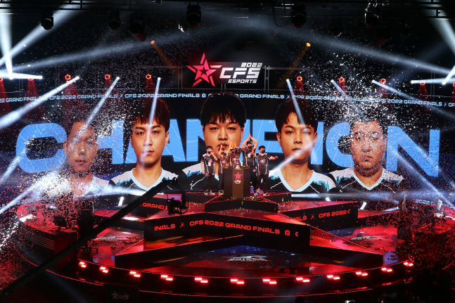 스마일게이트 ‘크로스파이어’ e스포츠대회 챔피언=中 바이샤 게이밍