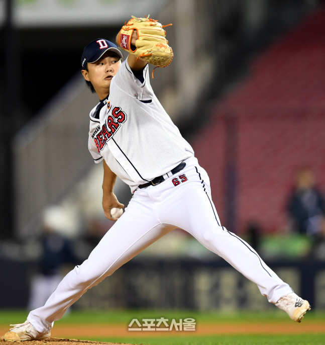 [포토] 정철원 \'승리를 지켜라\'