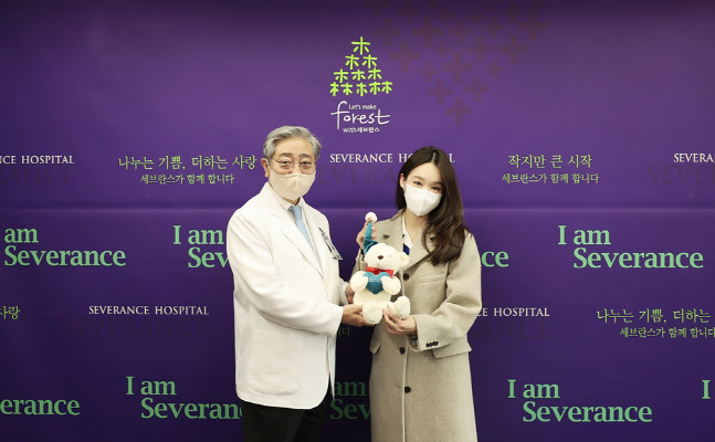 강민경, 연세대 의료원에 유튜브 수익 1억 5천만원 기부 "소아청소년 환아 위해"[공식]