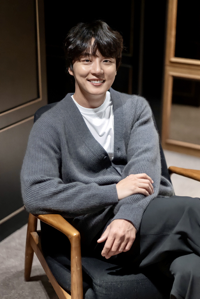 '탄생' 윤시윤 "롤모델인 안성기 선생님과 부자지간으로 출연하고 싶다"[SS인터뷰]