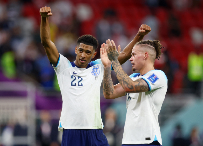 잘하는 건 알아서…'2억 파운드 감수' 맨유, 벨링엄·더 용 동시 영입 계획