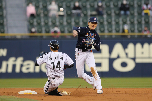 두산 안재석을 향한 기대 '국대 유격수'로 성장해야[SS 시선집중]