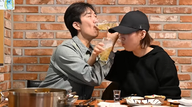 장윤정, ♥도경완 '러브샷' 제안에 질색팔색 "술을 누가 러브샷해?!"(도장TV)