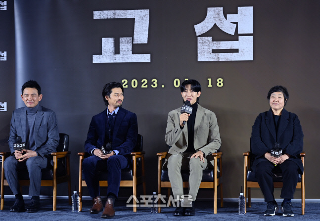 [포토] 강기영 '영화 촬영장 와 있는 기분이다'