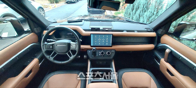 랜드로버 올 뉴 디펜더 110 P400 X. 스포츠서울 이웅희기자 ias