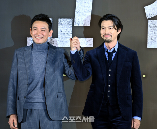 [포토] 황정민-현빈, 두손 꼬옥~