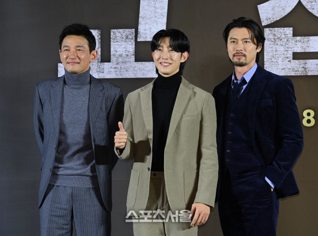 [포토] 황정민-강기영-현빈 '기대되는 개성파 조합'