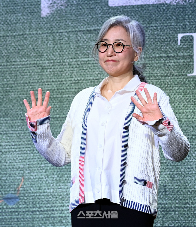 '더 글로리' 김은숙 작가 "넷플릭스가 돈 내니 장르물 도전…체면치레는 할 듯"