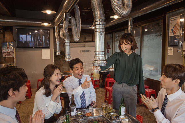 연말연시에 많아진 술자리…간 손상 주의 필요해