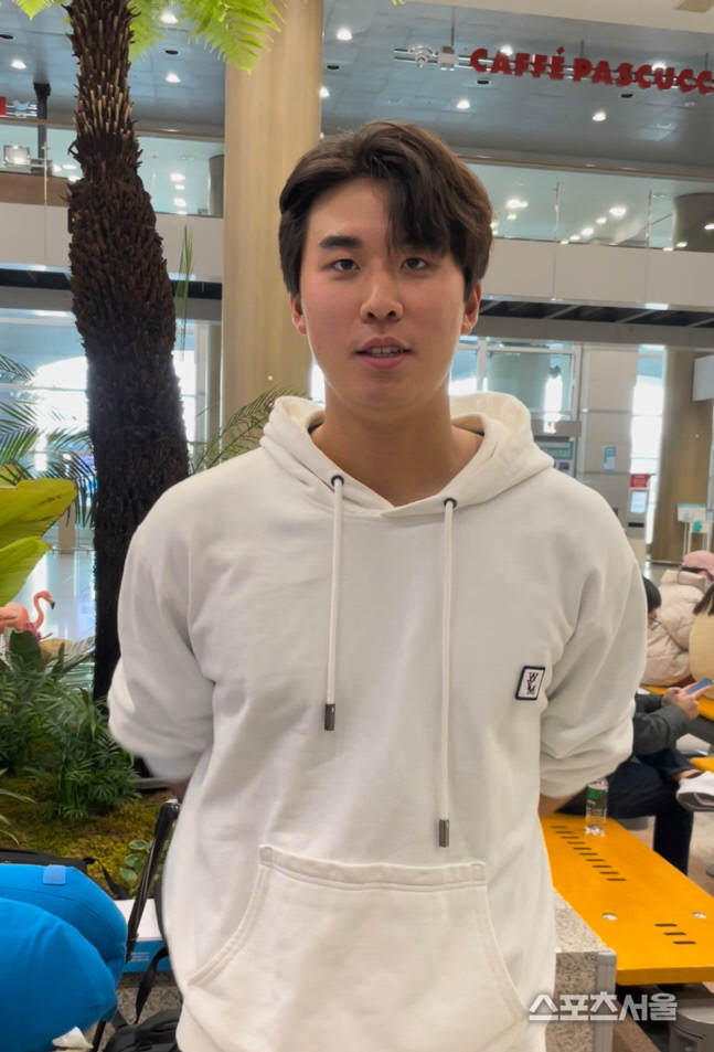 '투타 겸업' 키움 장재영은 '역지사지(易地思之)'를 느꼈다 [SS 인터뷰]