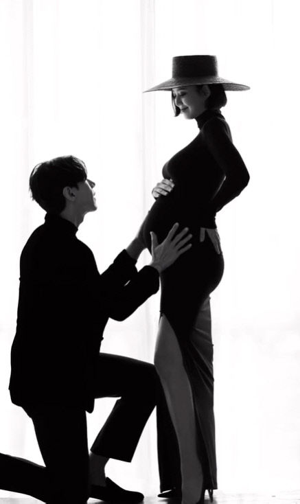 지소연♥송재희, 시크한 '만삭사진' 대공개 "시간들이 참 귀하고 소중해"