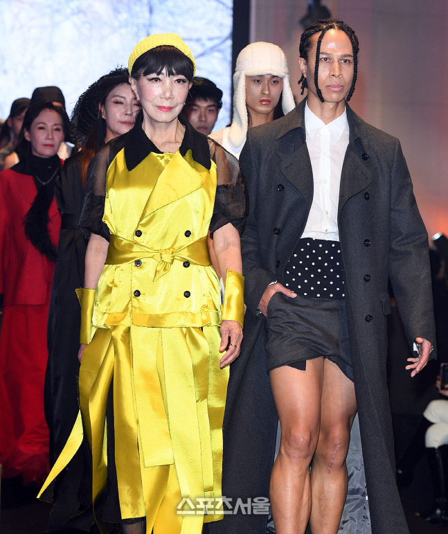 안산 그리너스FC 공격수 강수일, WSTMS 패션쇼의 메인모델로 런웨이를 장식해