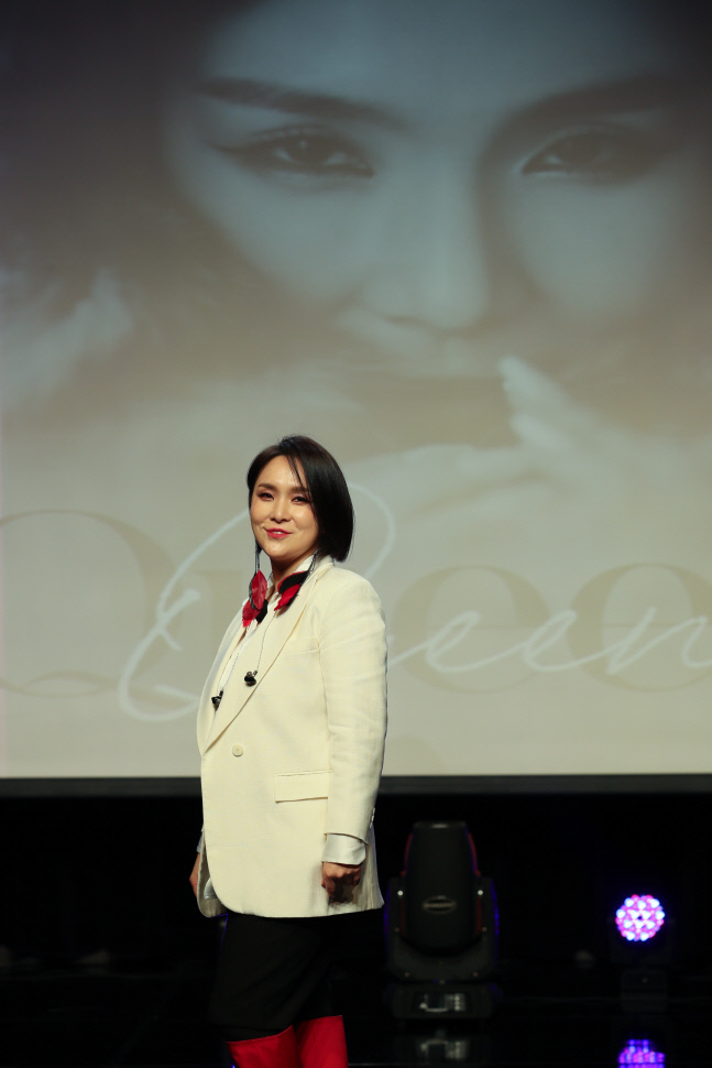 "모두가 주인공이 되길" 빅마마 이지영, 자존감 빼앗는 세상에서 전하는 응원가 '퀸'[SS현장]