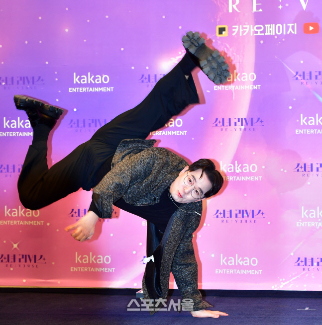 '소녀 리버스' 붐 "가상세계에선 차은우 얼굴…감사하고 죄송해"