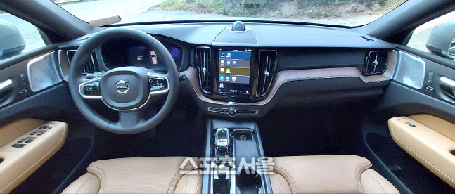 볼보 XC60 B6 AWD 인스크립션. 스포츠서울 이웅희기자 iaspire@