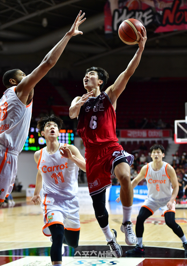 날아오른 박지훈[포토]