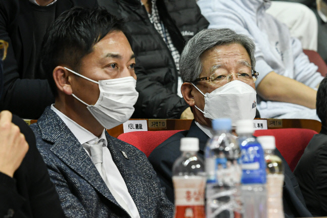 221228_시마다,김희옥01