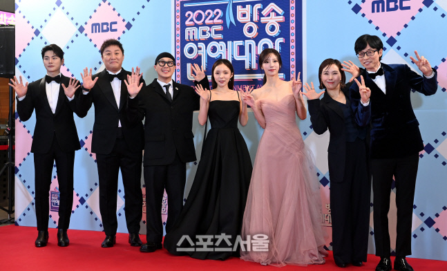 [포토] 포토타임 갖는 \'놀면 뭐하니\' 출연진들