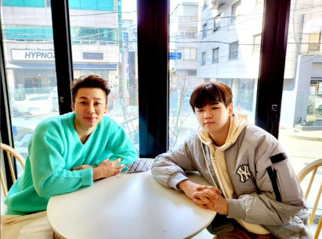 윤민수 子 윤후, 가수 깜짝 데뷔..겨울 감성 담은 티저 공개