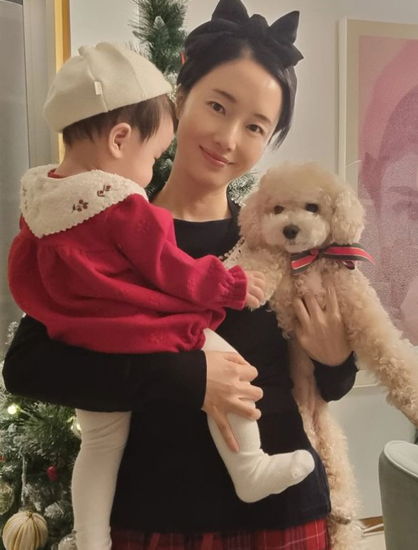 이정현, 두 딸과 함께 행복한 식사시간..♥의사 남편까지 한자리에