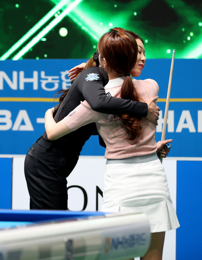 A84I2815 김가영 김진아