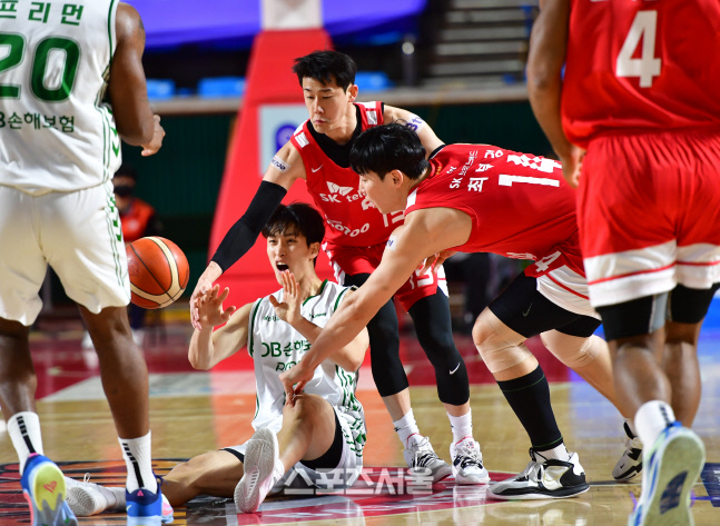 프리먼 받아! 이준희[포토]